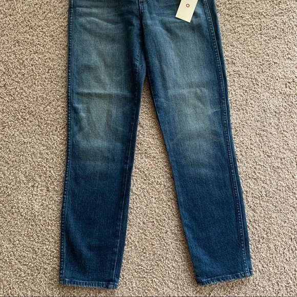 AMO High Rise Stix Crop Skinny Jeans